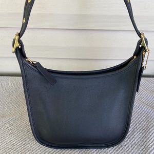 Coach Janice In Navy✨